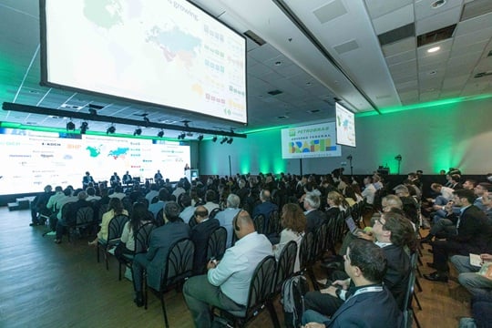 Audience attending the opening panel discussion at Fertilizer Latino Americano 2025 